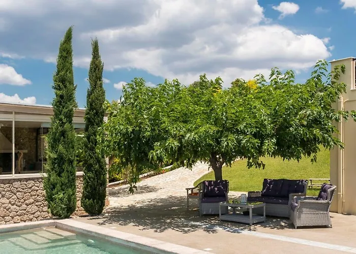 - Poolside Lux Getaway *