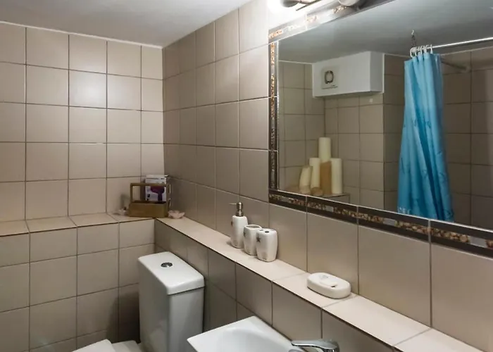 - Poolside Lux Getaway